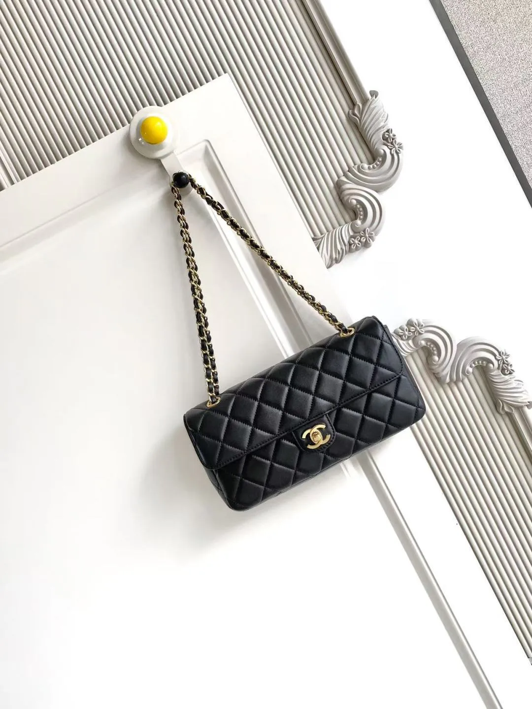 Women's Classic Handbags CHANEL 18057796