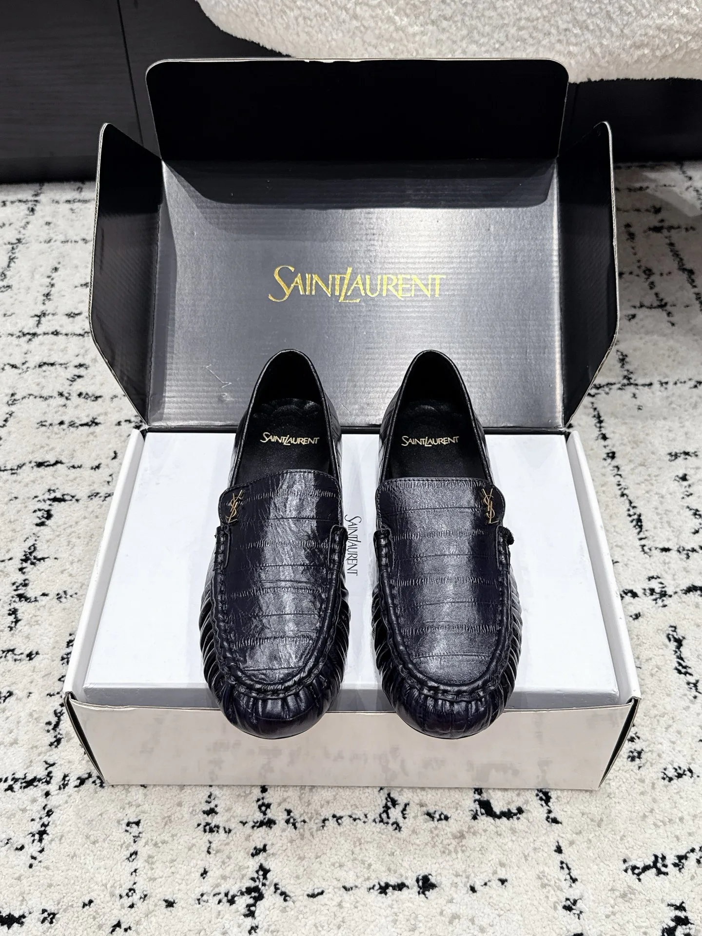 Women's Loafers And Moccasins SAINT LAURENT 17355729
