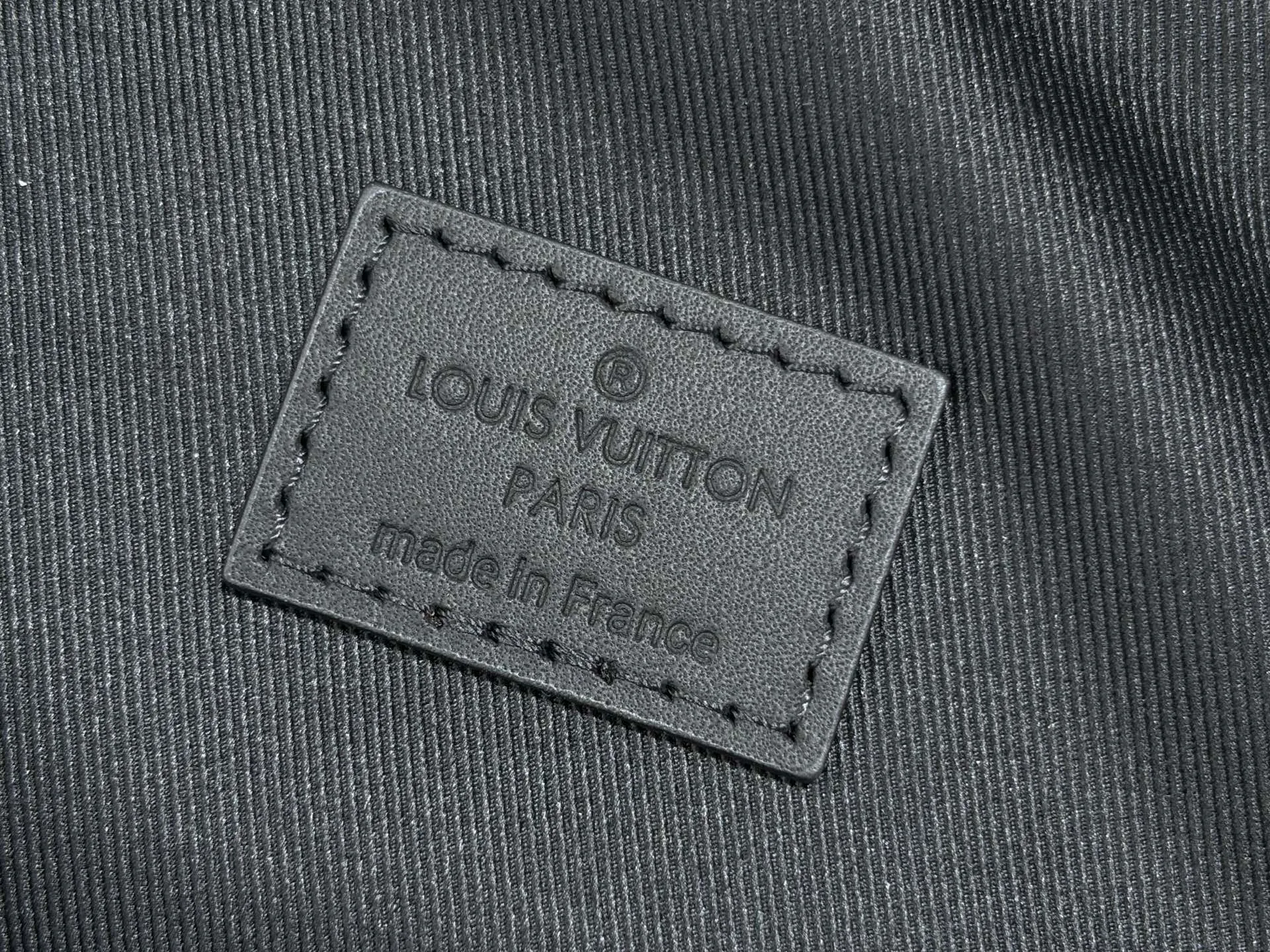 Барсетки Мужские Louis Vuitton 18644352