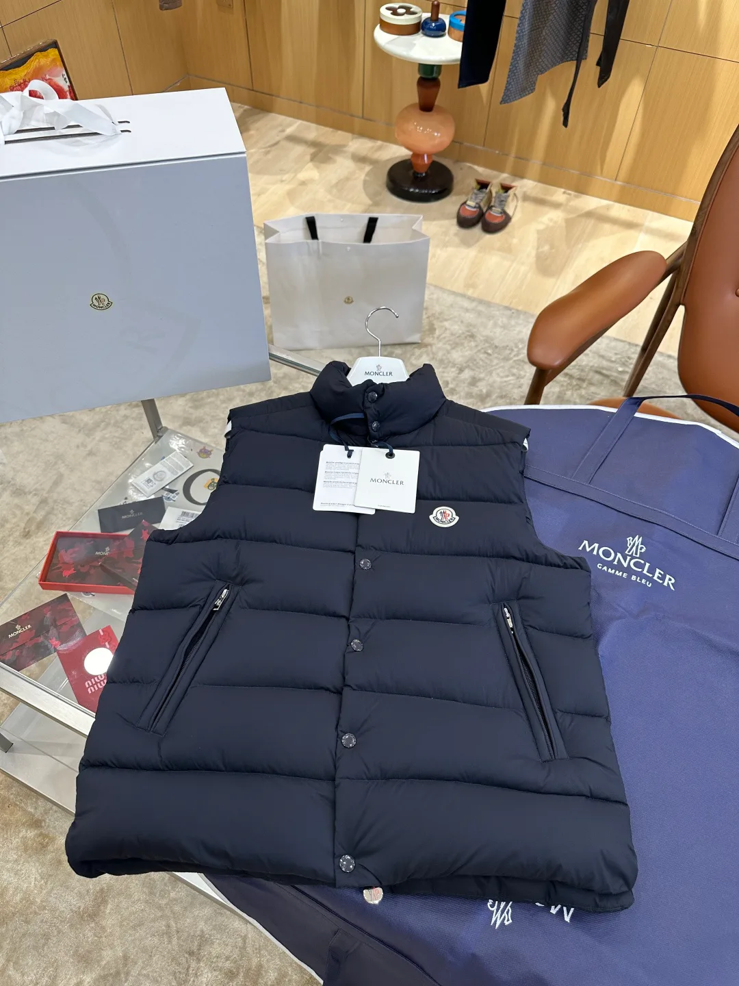 Men's Vests MONCLER 18260928