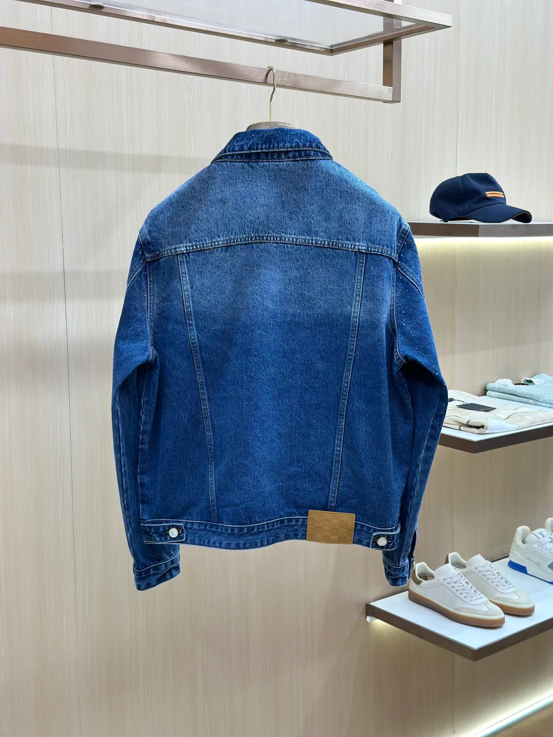 Куртки И Пуховики Мужские Louis Vuitton 18599291