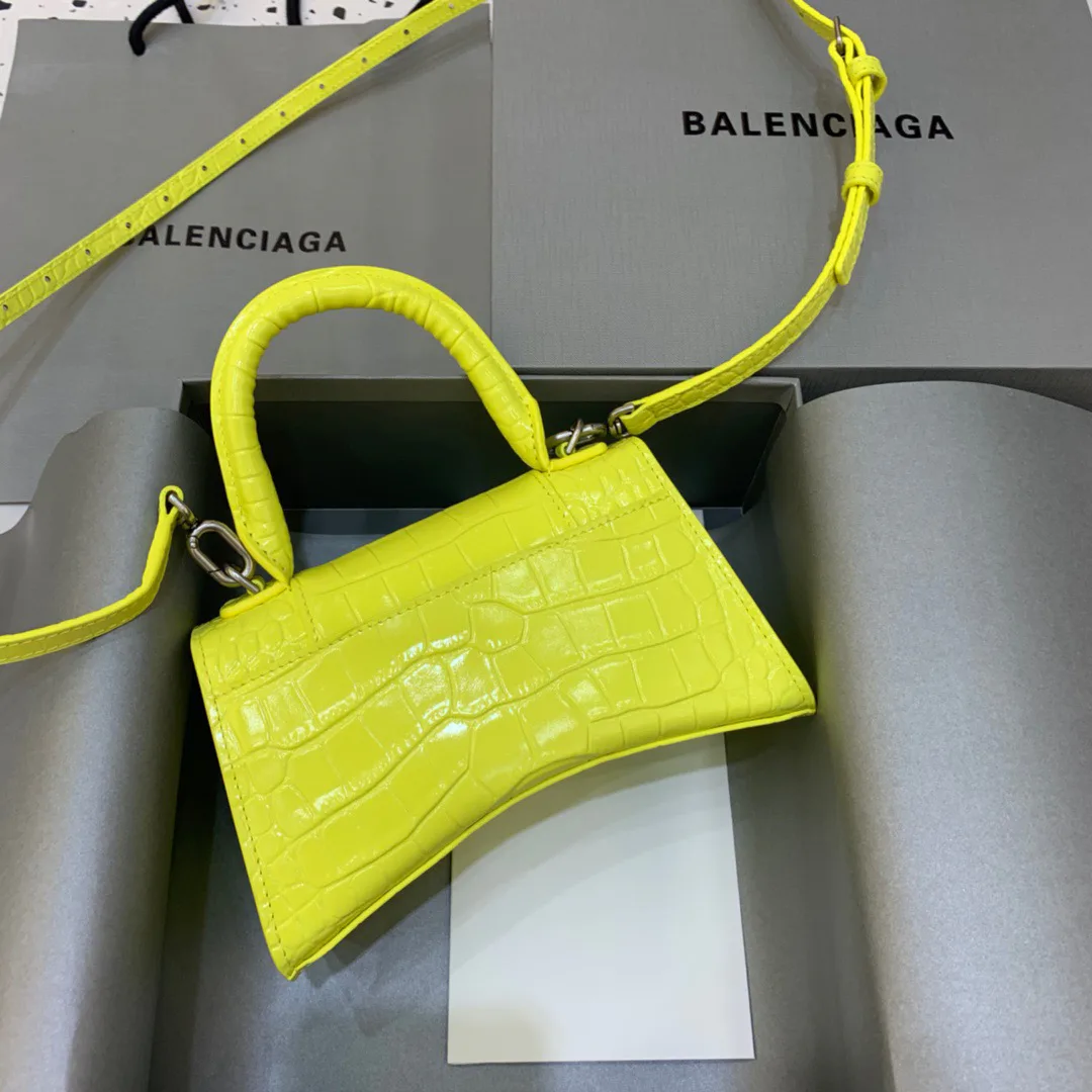 Классические Сумки Женские Balenciaga 18619526