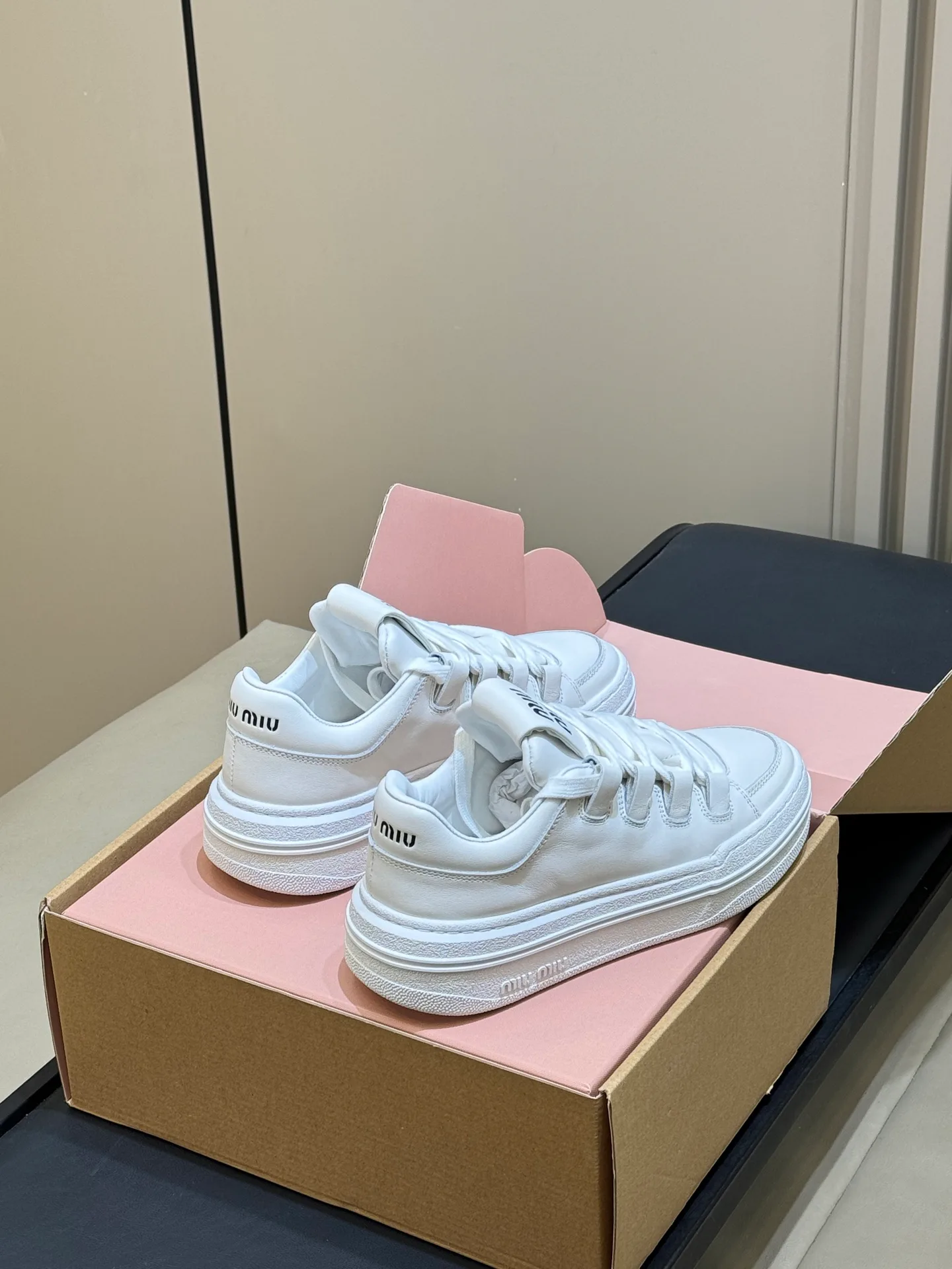 Women's Sneakers MIU MIU 18073096