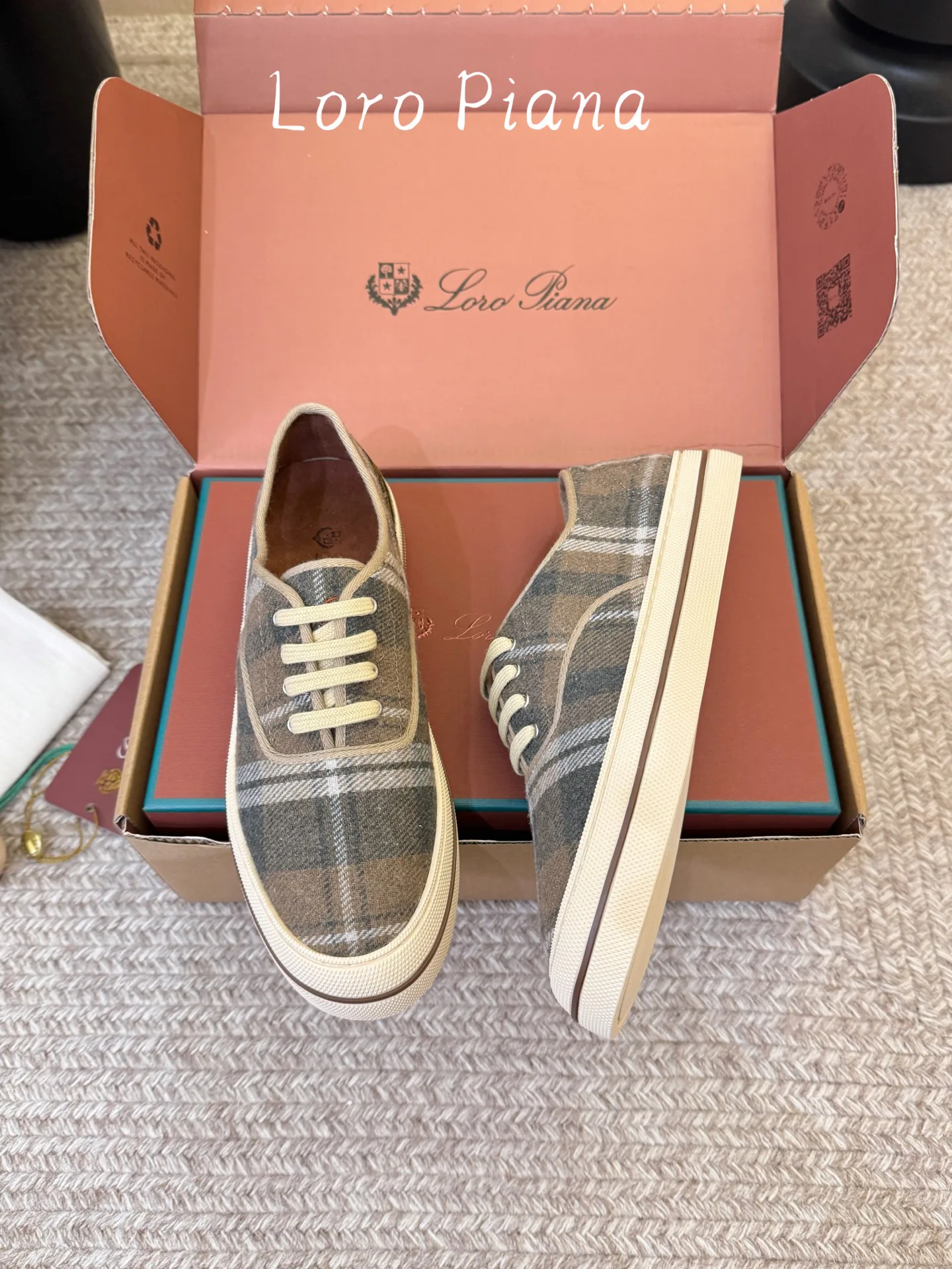 Women's Sneakers LORO PIANA 18241380