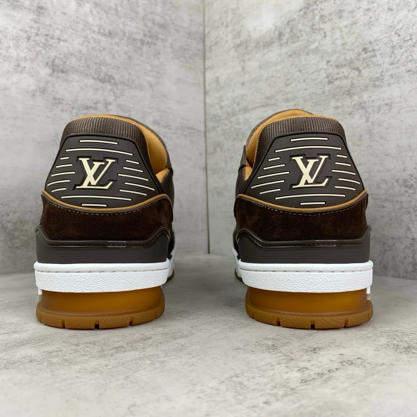 Women's Sneakers LOUIS VUITTON 17961745