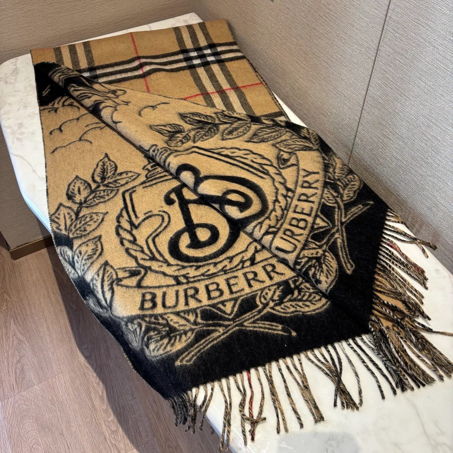 Scarves BURBERRY 18507335