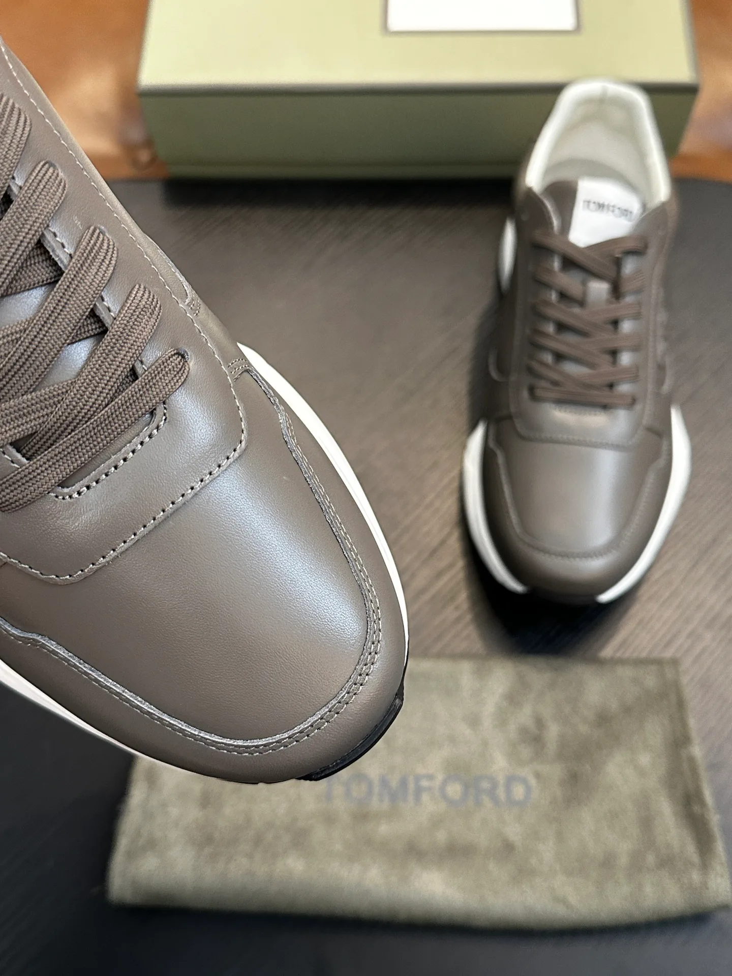 Men's Sneakers TOM FORD 18118699