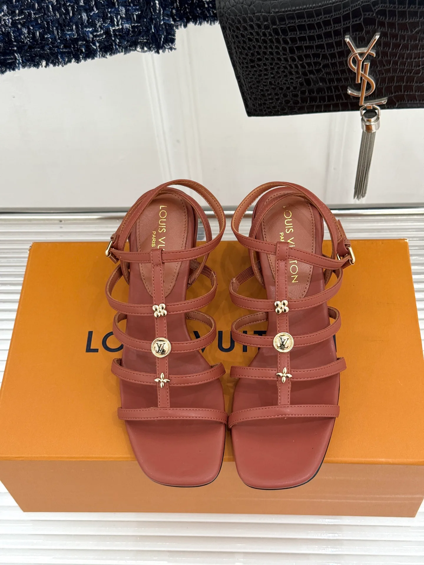 Women's Open-Toe Sandals LOUIS VUITTON 17234888