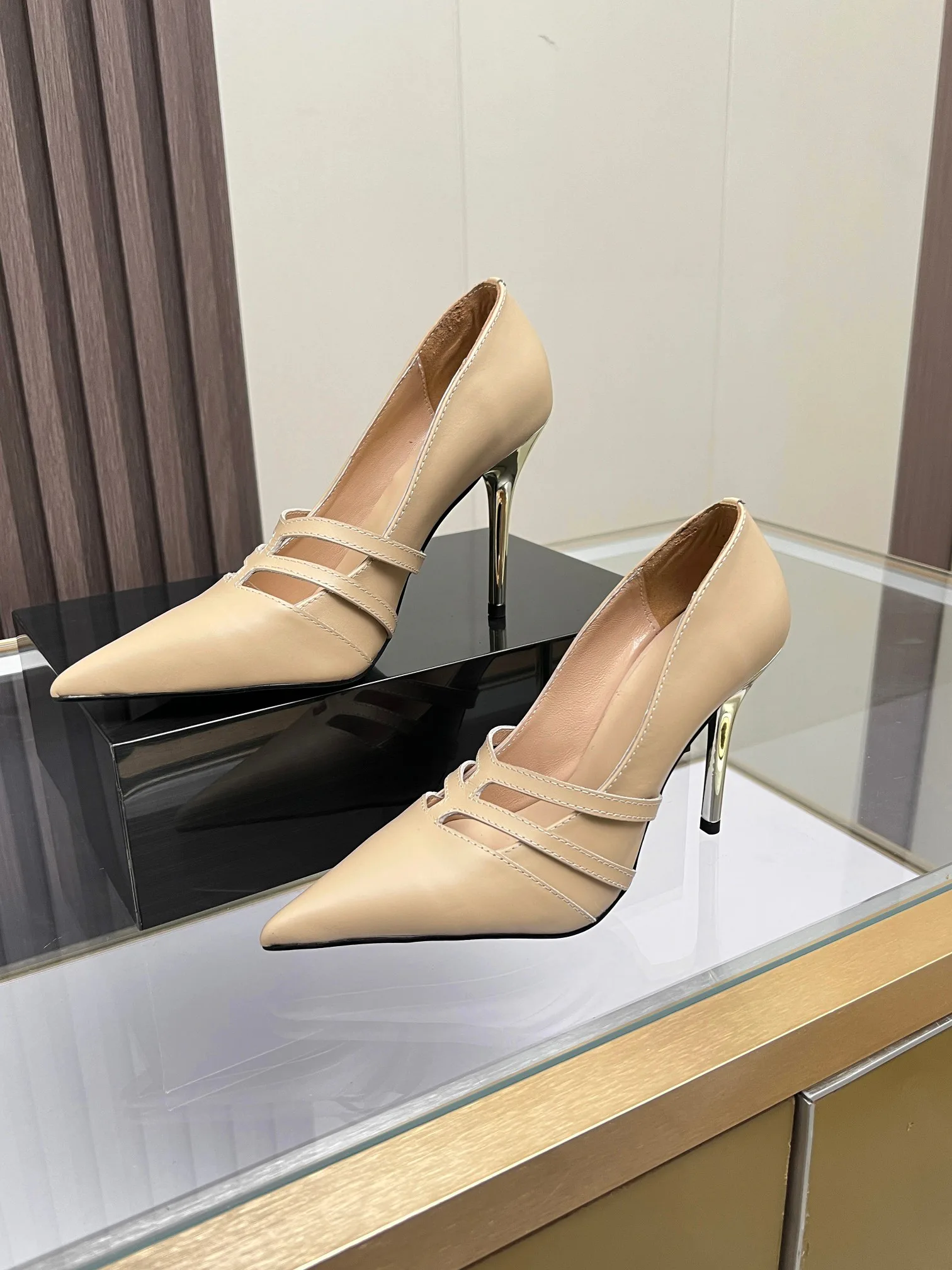 Women's Heels BALMAIN 17911049