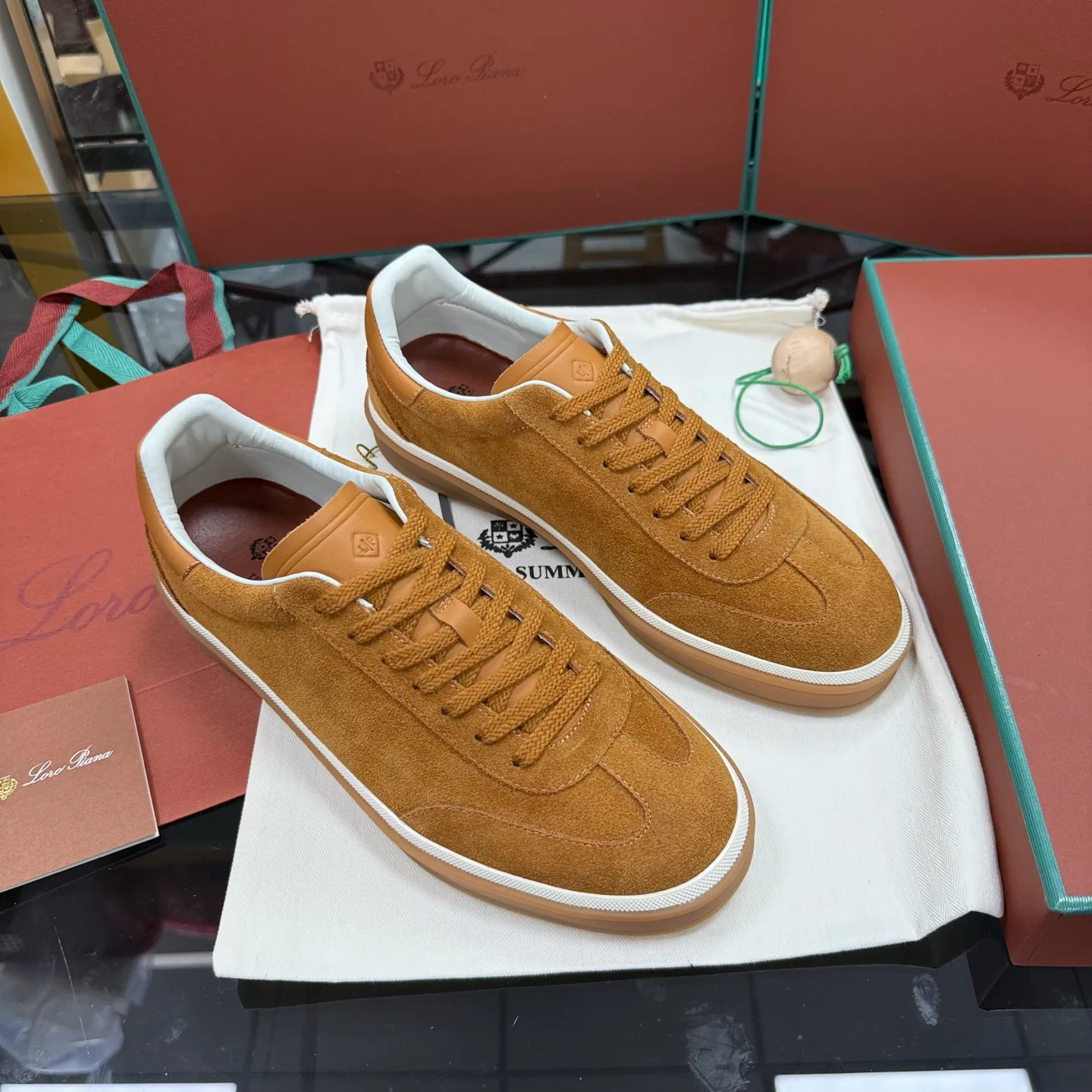 Women's Sneakers LORO PIANA 17955580