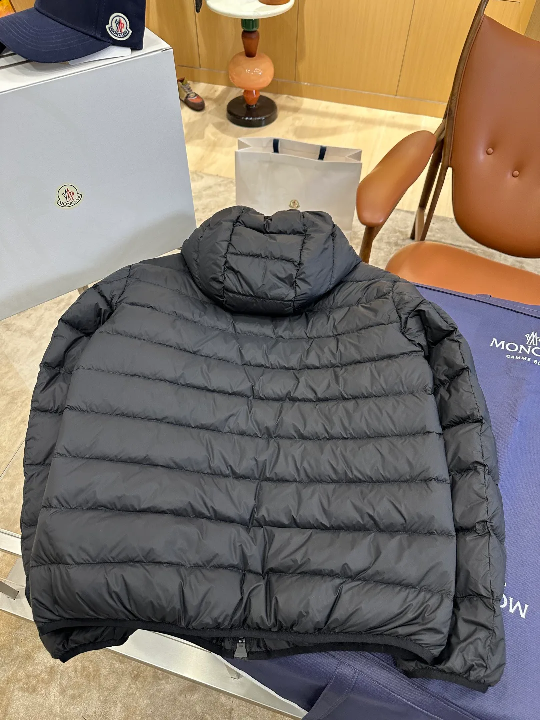 Men's Jackets And Down Jackets MONCLER 18461303