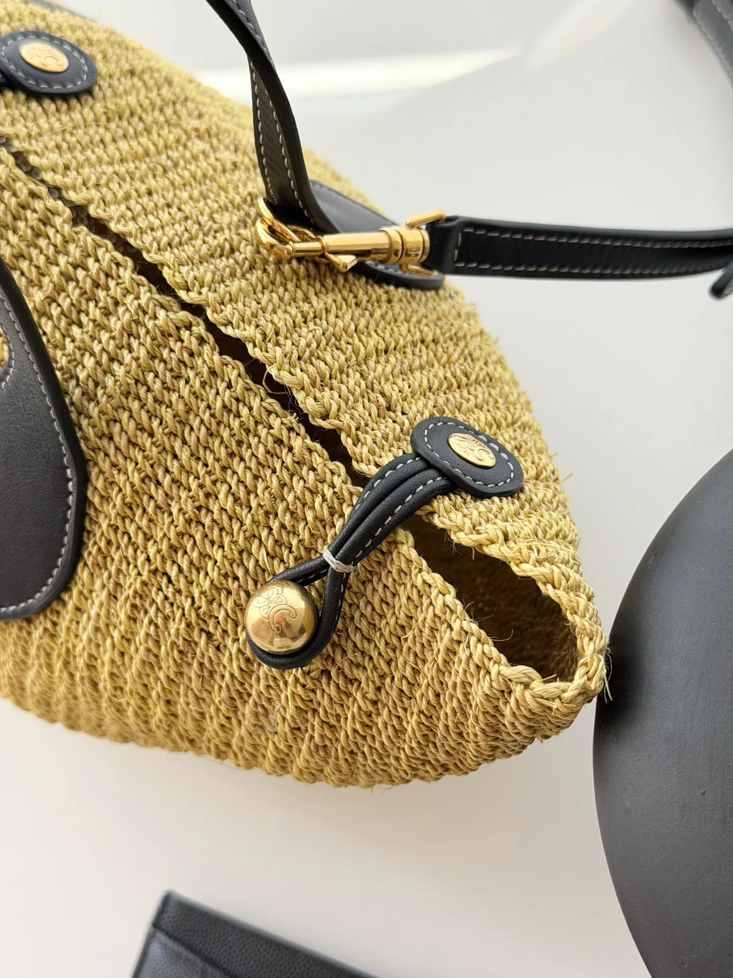Women's Classic Handbags CELINE 18223217
