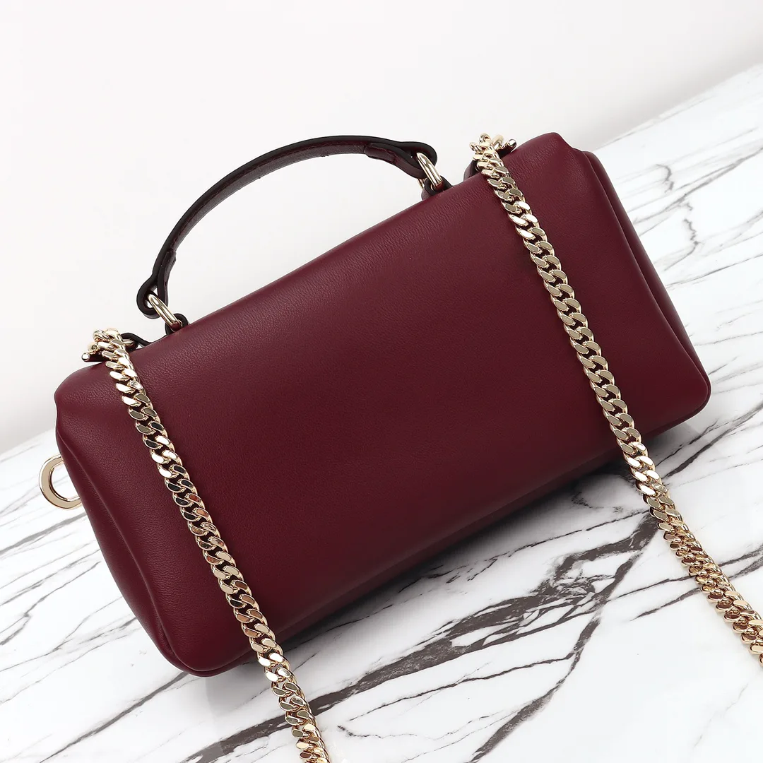 Women's Classic Handbags GUCCI 18210719