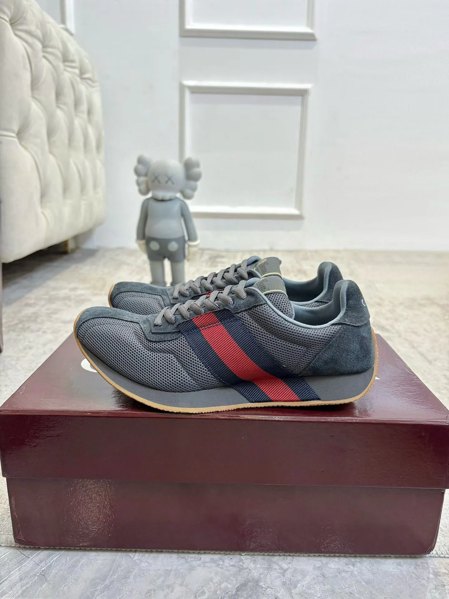 Women's Sneakers GUCCI 18466239