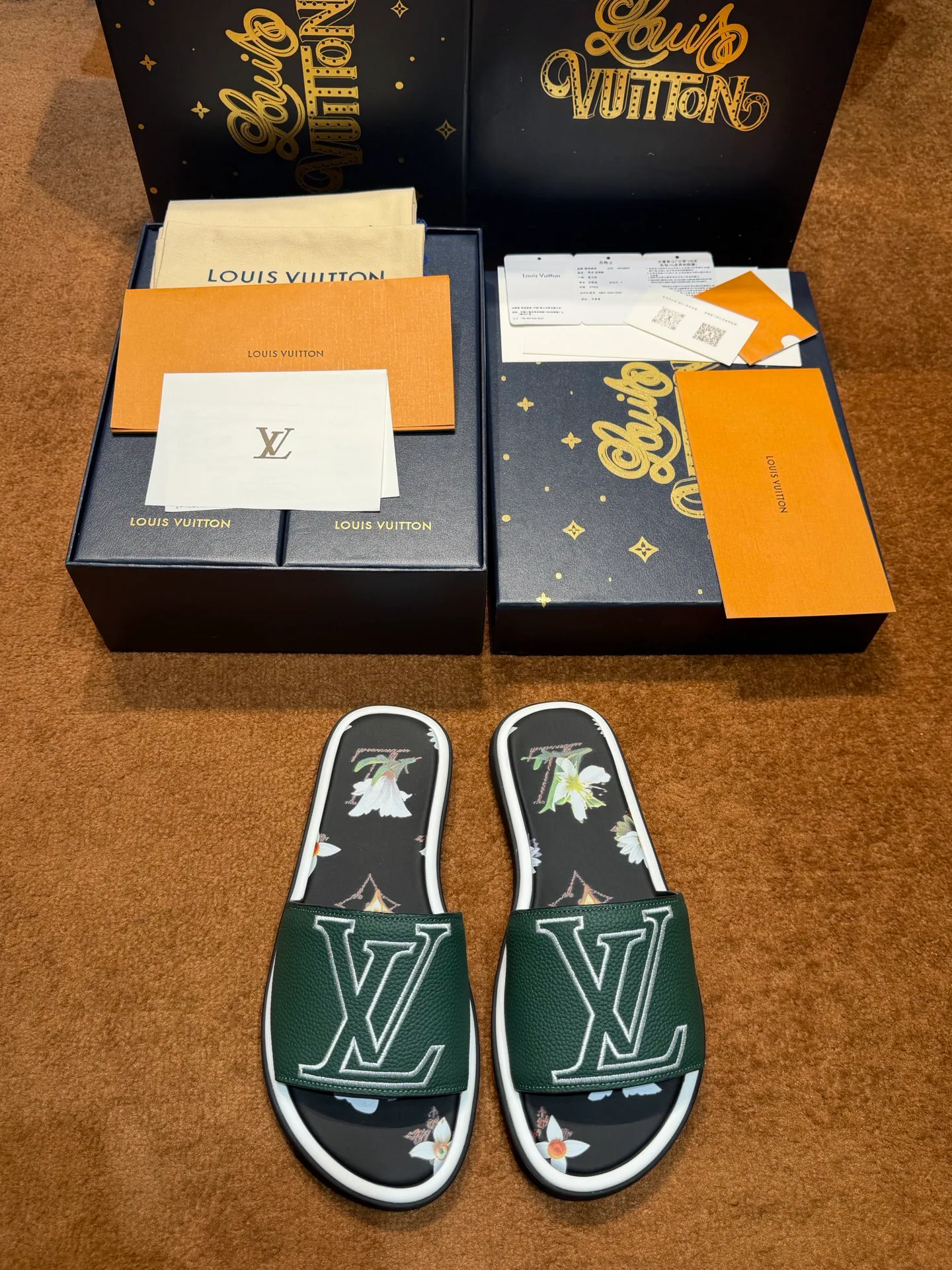 Women's Flip-Flops LOUIS VUITTON 17059506