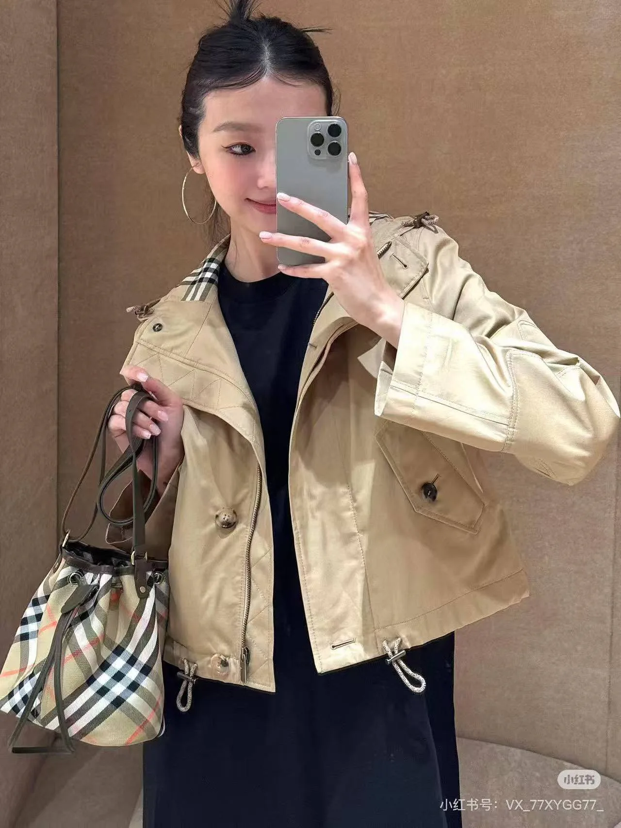 Women's Jackets And Down Jackets BURBERRY 17906719