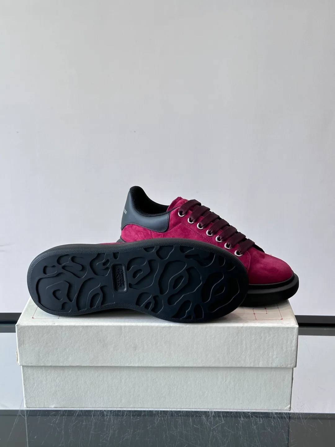 Women's Sneakers ALEXANDER MCQUEEN 17447550