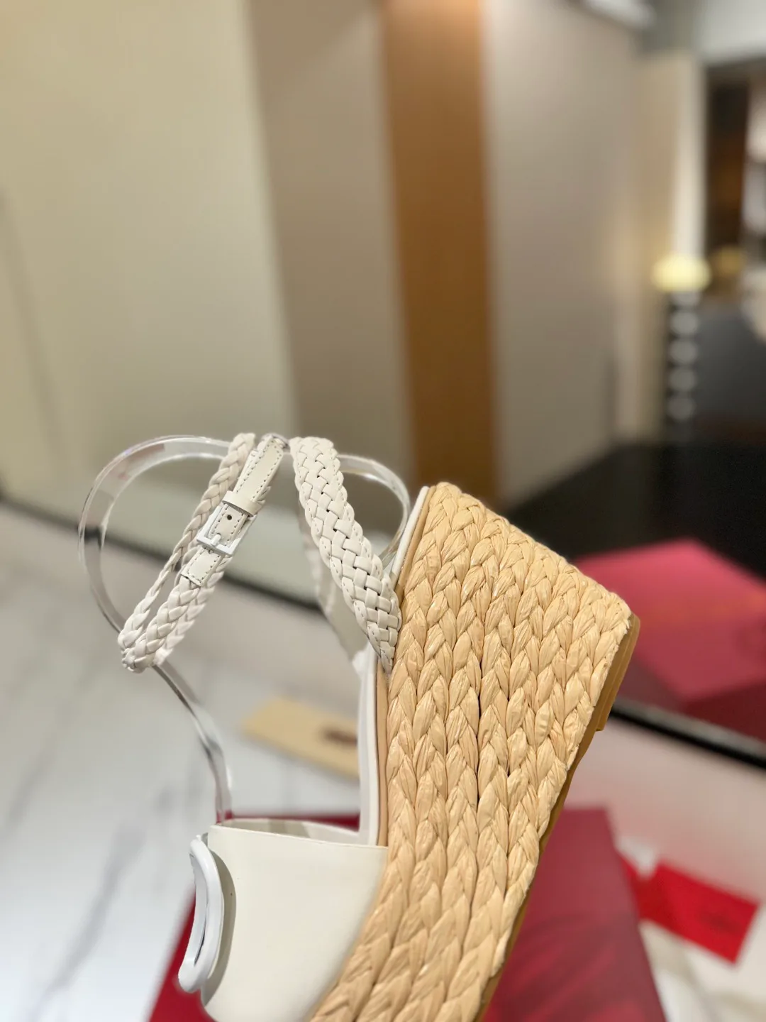 Women's Open-Toe Sandals VALENTINO 17946624