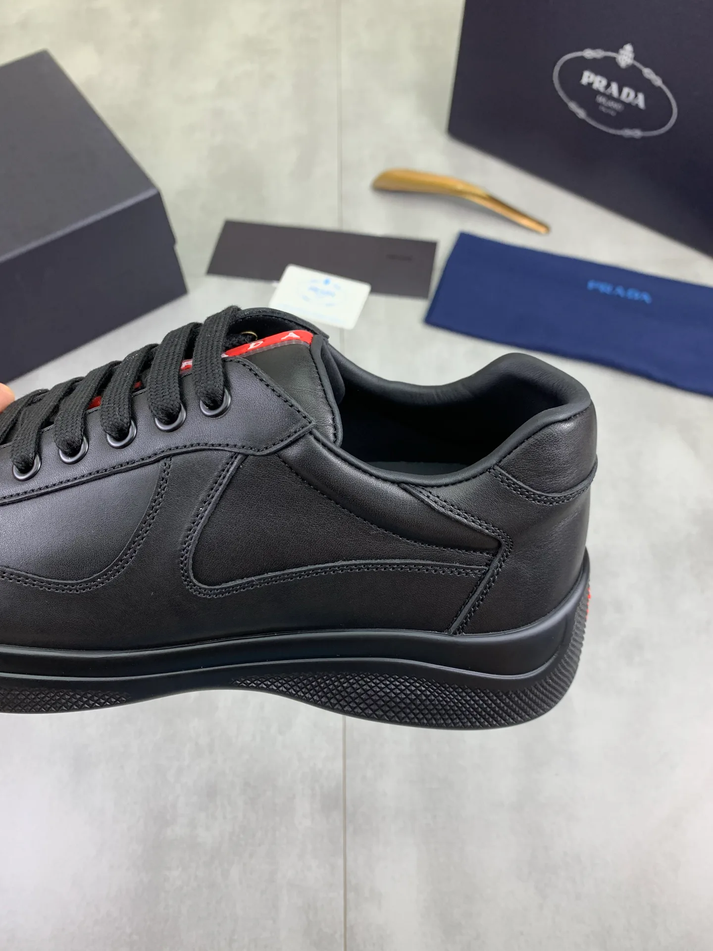 Men's Sneakers PRADA 18365161