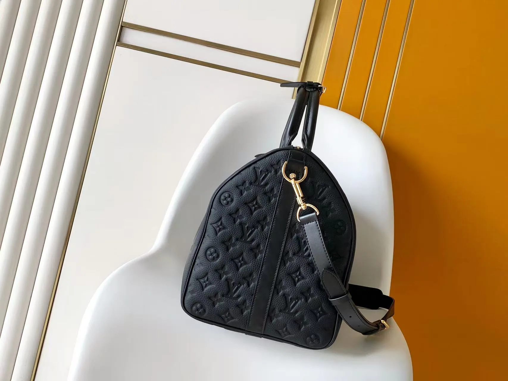 Women's Travel Bags LOUIS VUITTON 17483345
