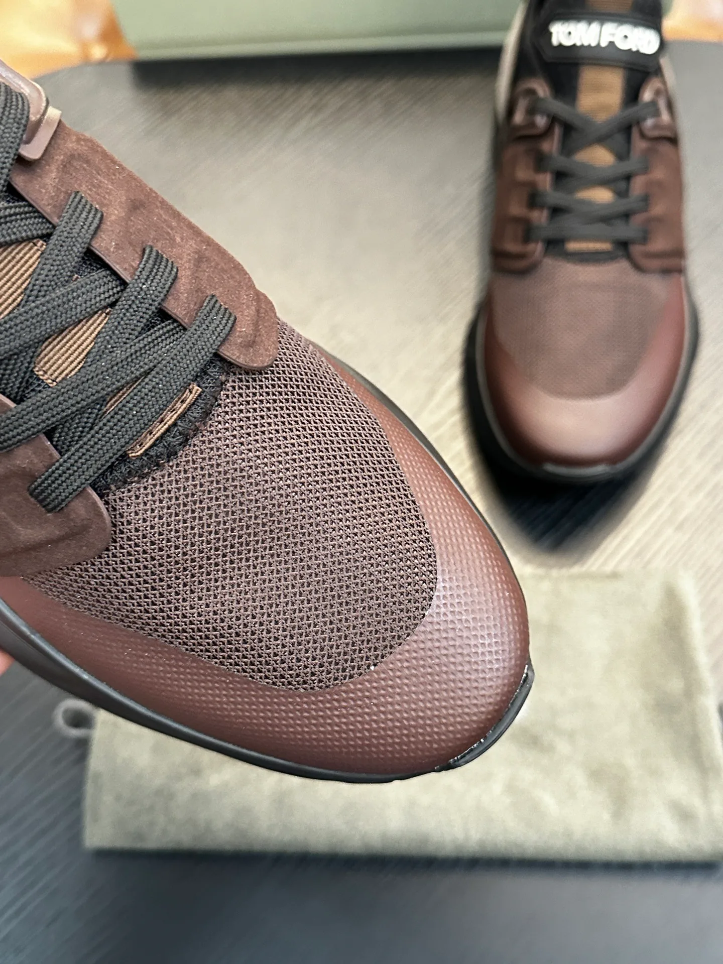 Men's Sneakers TOM FORD 18118658