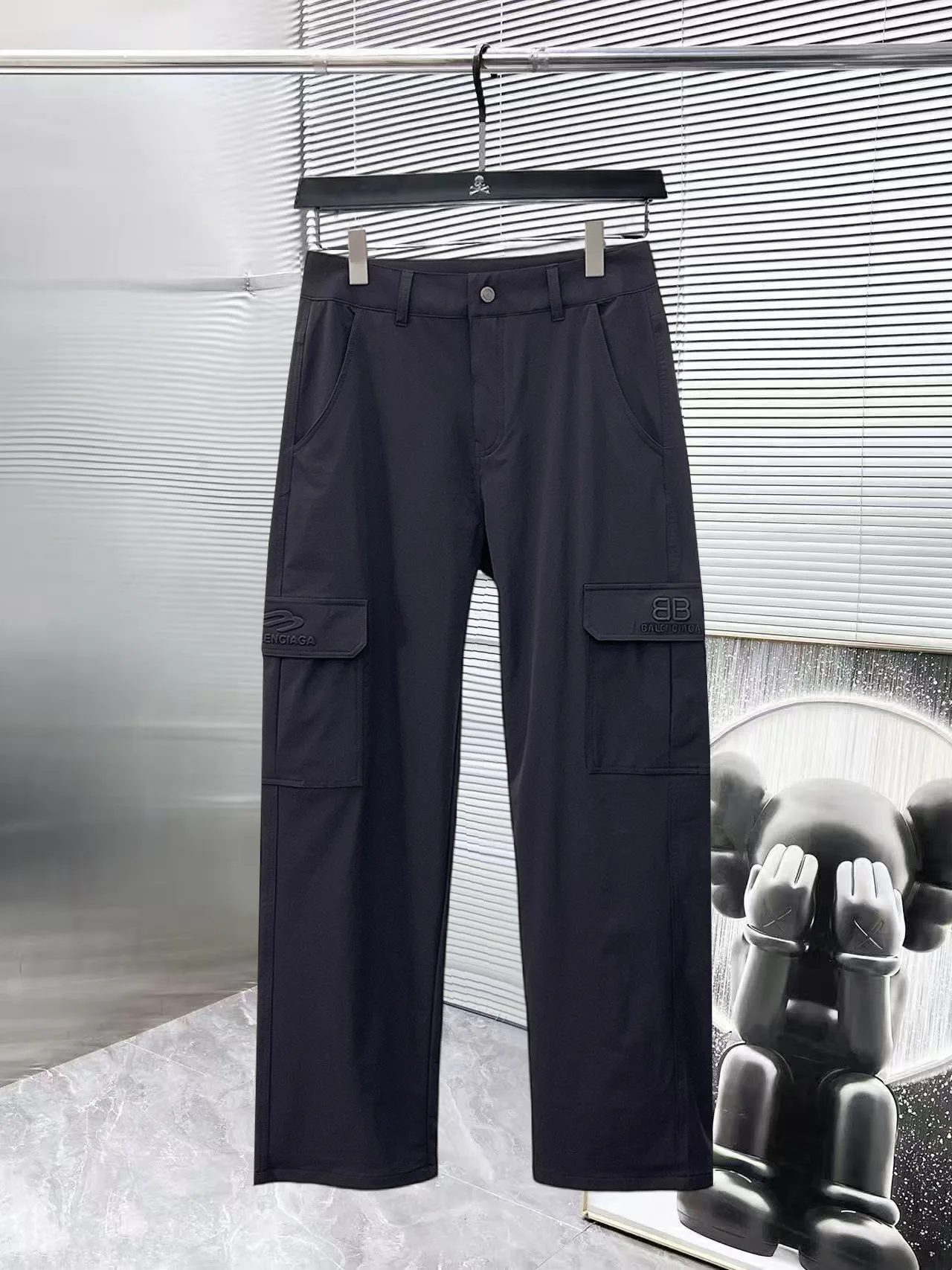 Men's Trousers BALENCIAGA 18197360