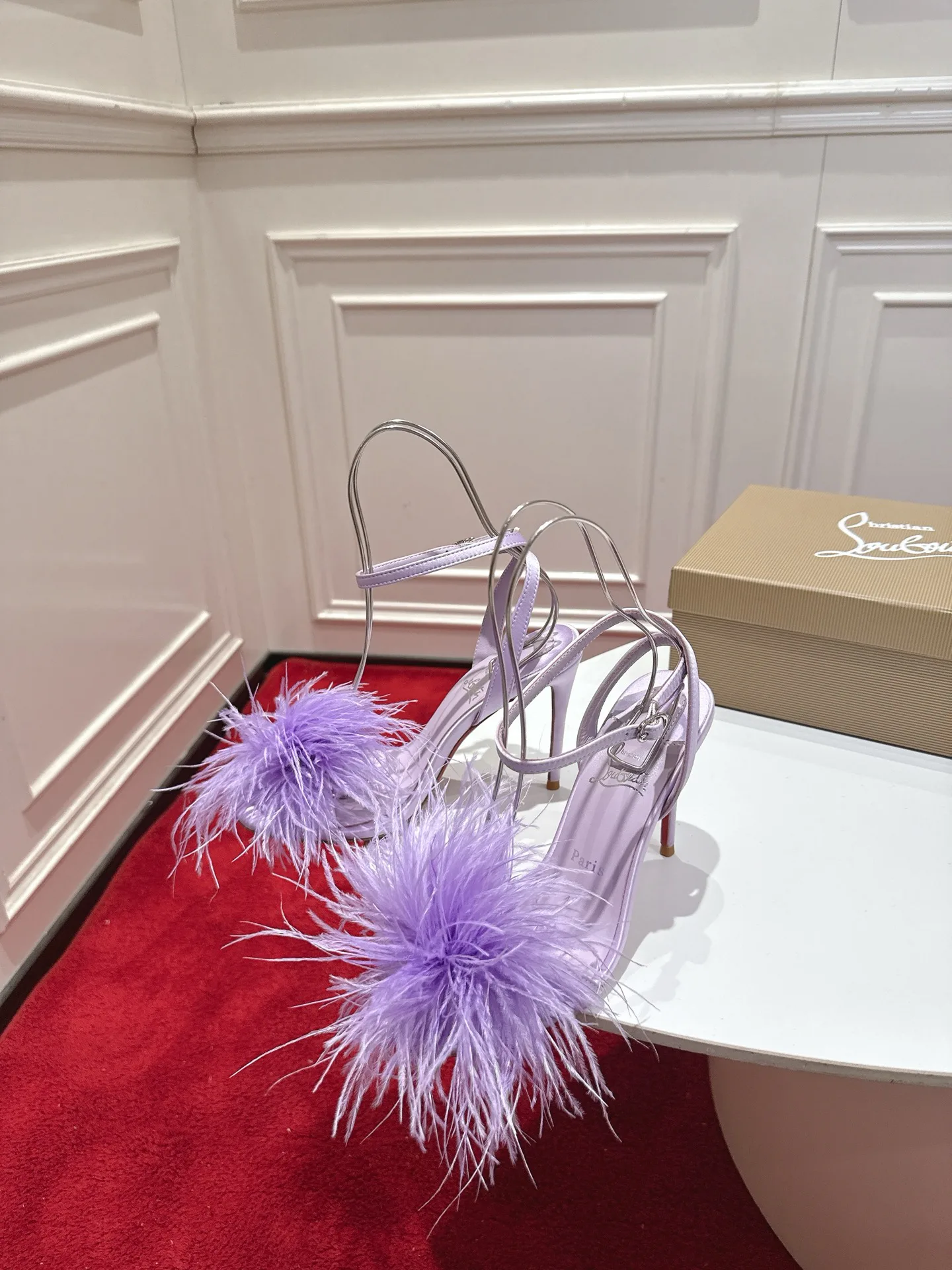 Women's Heels CHRISTIAN LOUBOUTIN 16920367
