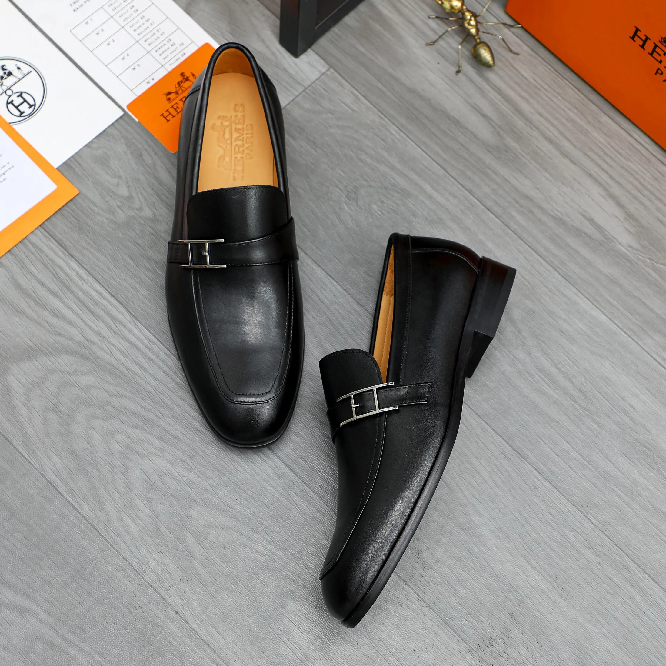 Men's Loafers And Dress Shoes HERMES 18311610