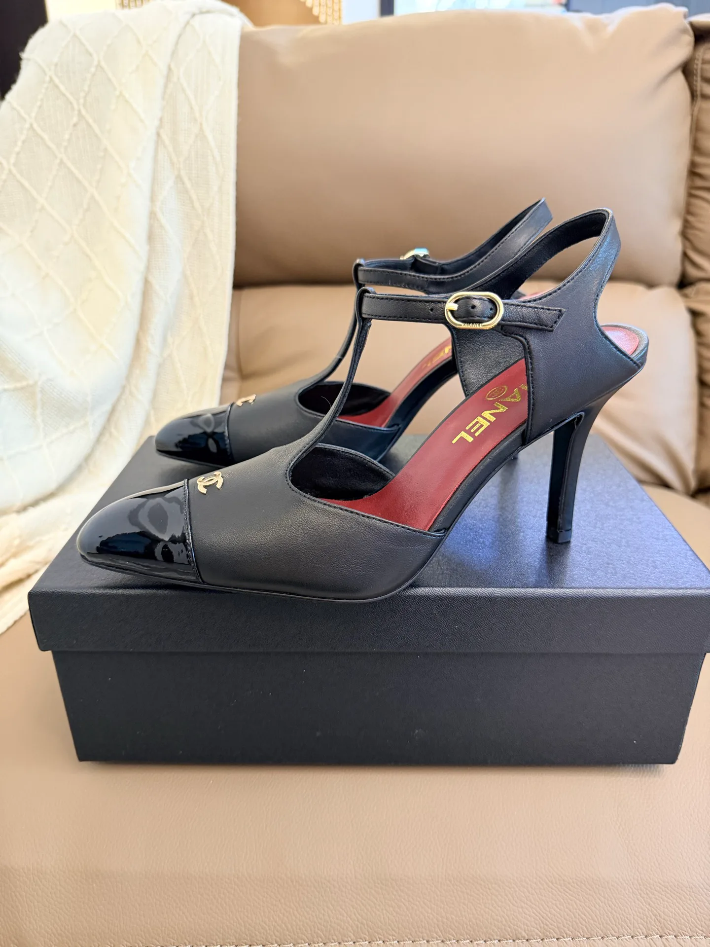 Women's Heels CHANEL 17510581
