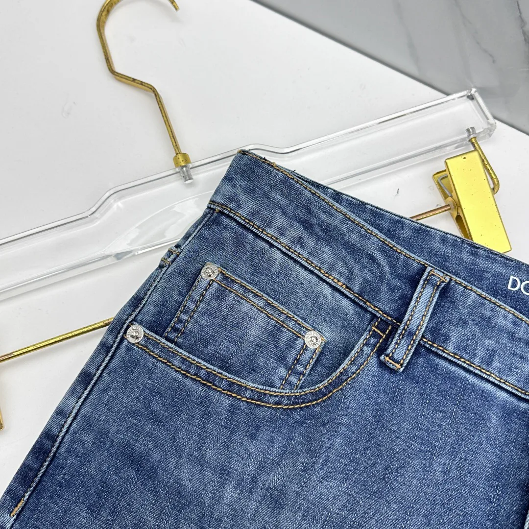 Men's Jeans DOLCE & GABBANA 18246832