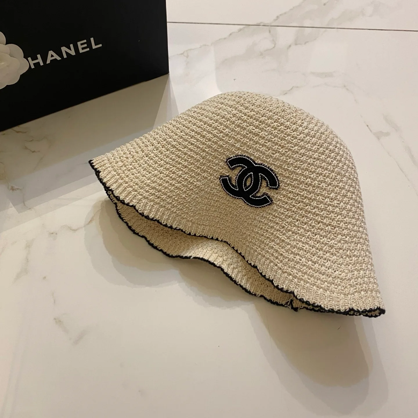 Hats CHANEL 17498307