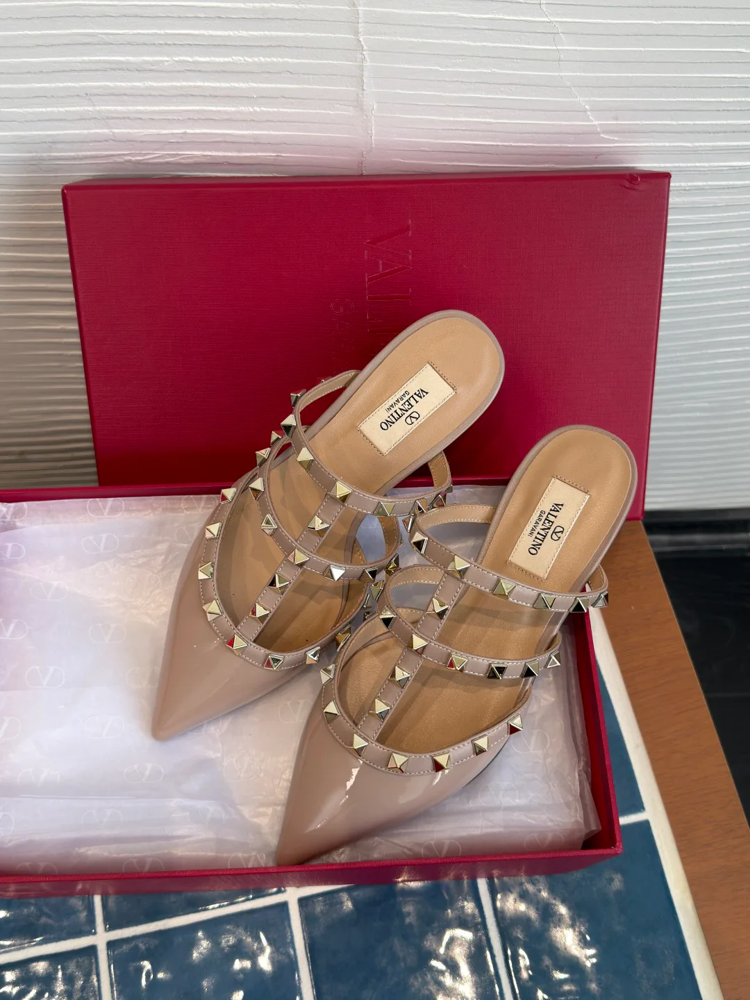 Women's Mules And Clogs VALENTINO 18125383