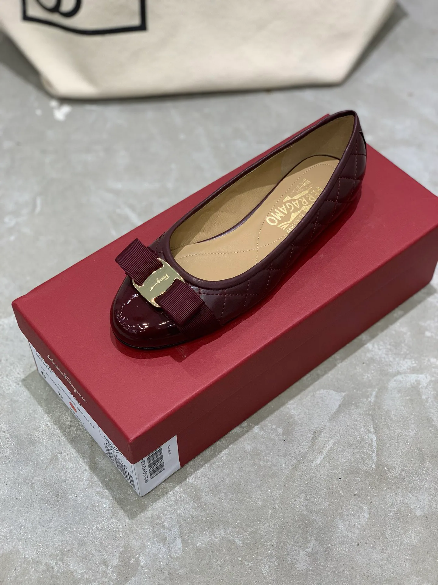 Women's Ballet Flats SALVATORE FERRAGAMO 17642576