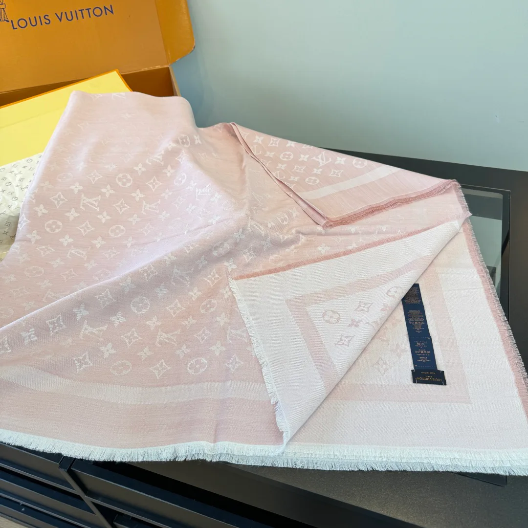 Scarves LOUIS VUITTON 17935859