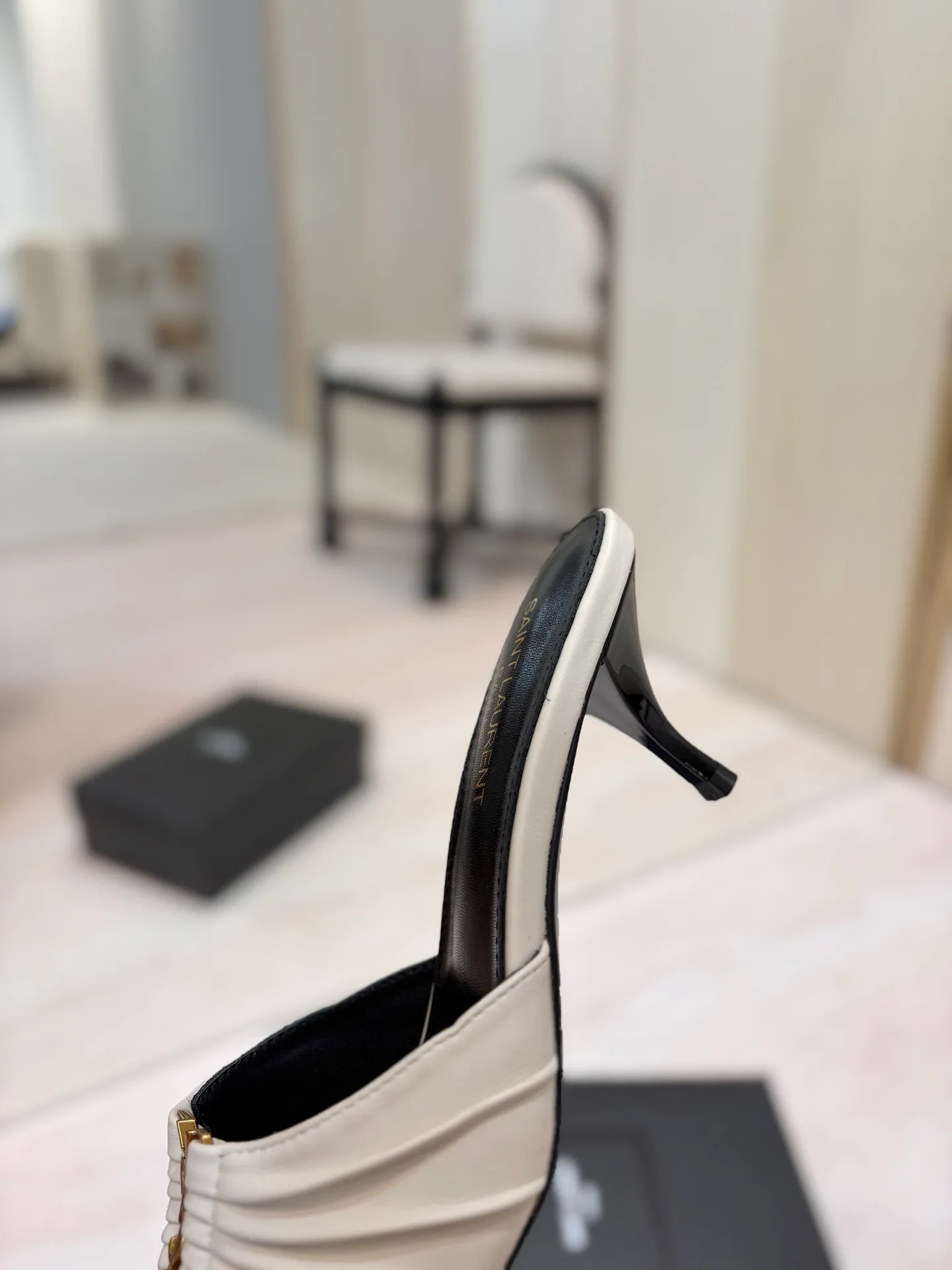 Women's Mules And Clogs SAINT LAURENT 17476034