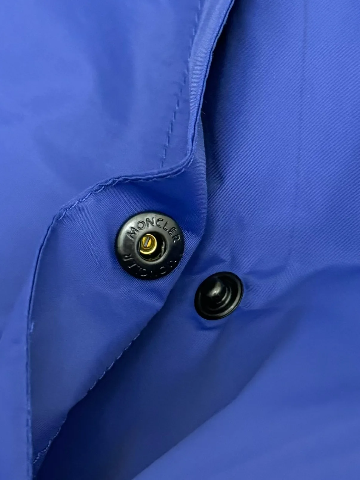 Men's Jackets And Down Jackets MONCLER 18182550