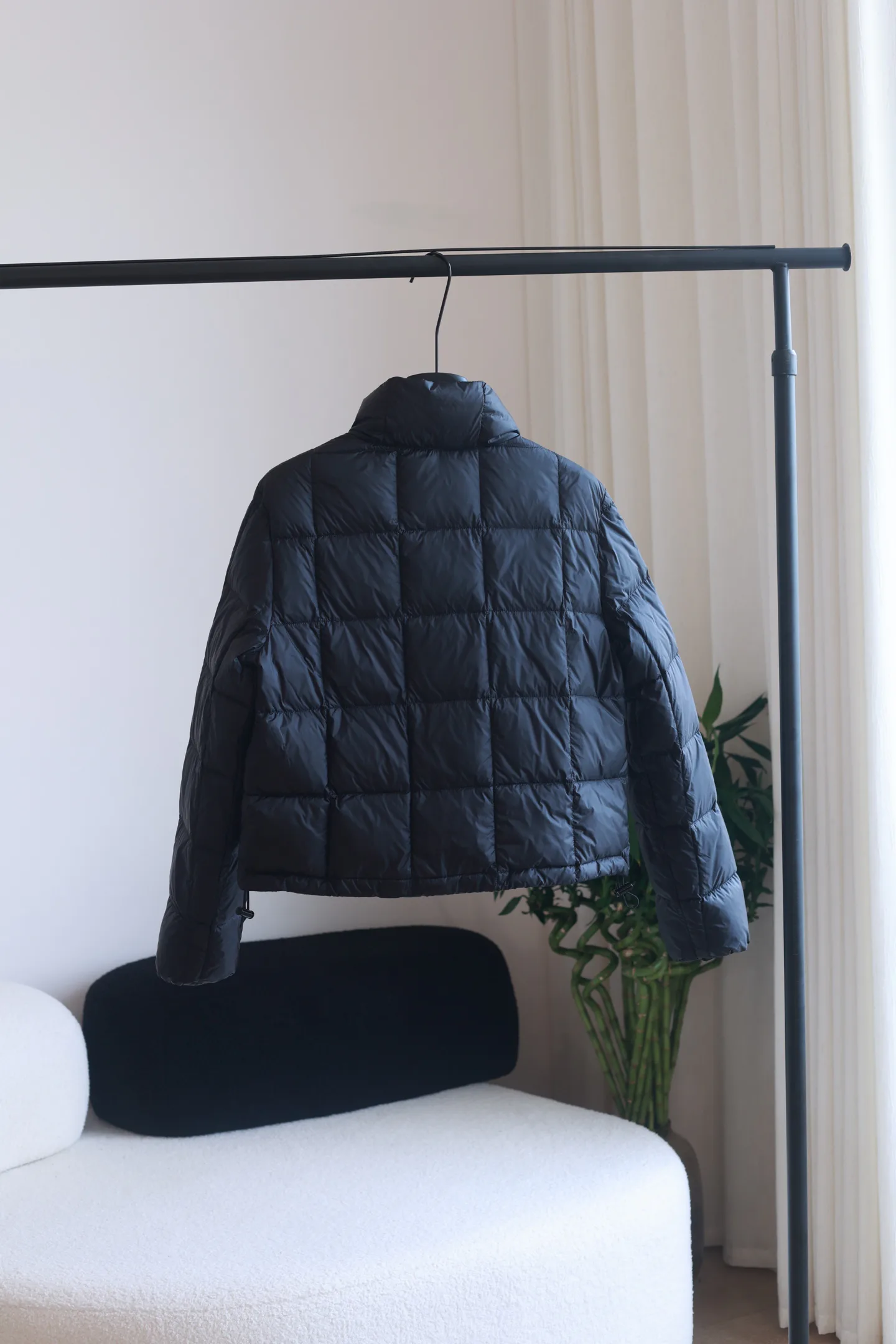 Women's Jackets And Down Jackets MONCLER 18184515