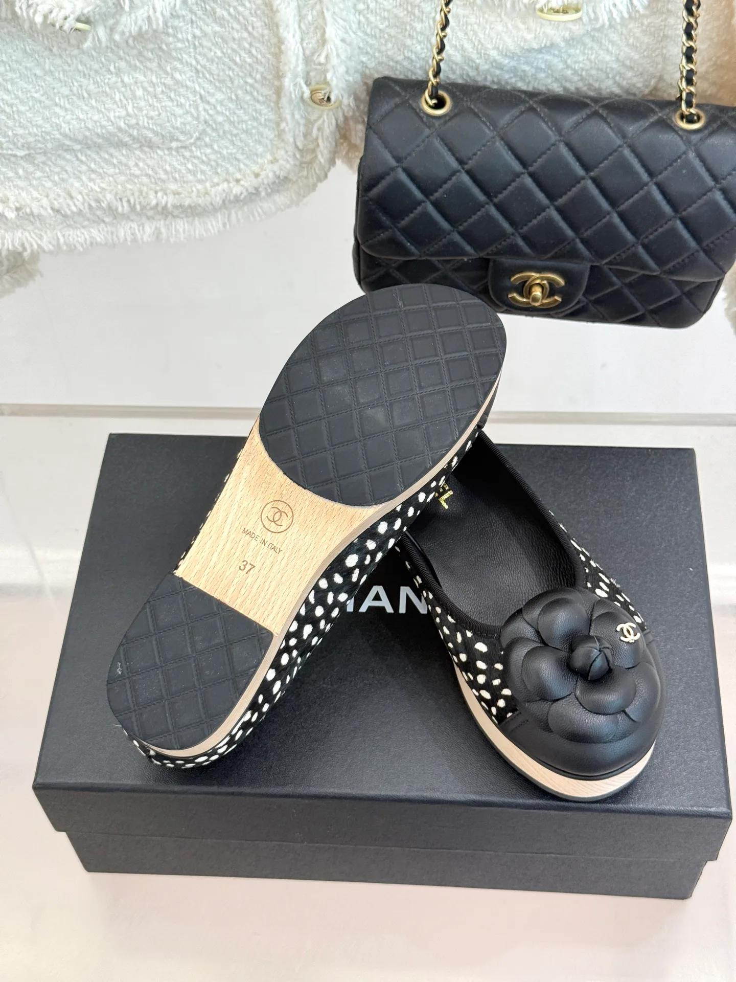 Women's Ballet Flats CHANEL 17827557