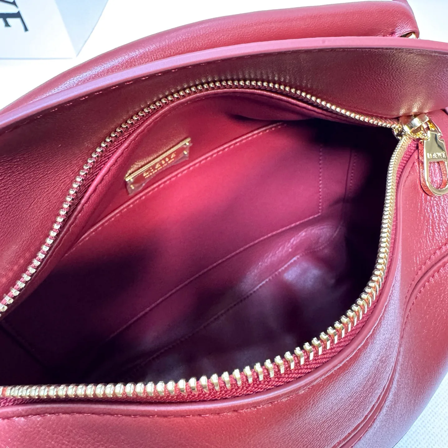 Women's Classic Handbags LOEWE 17270380