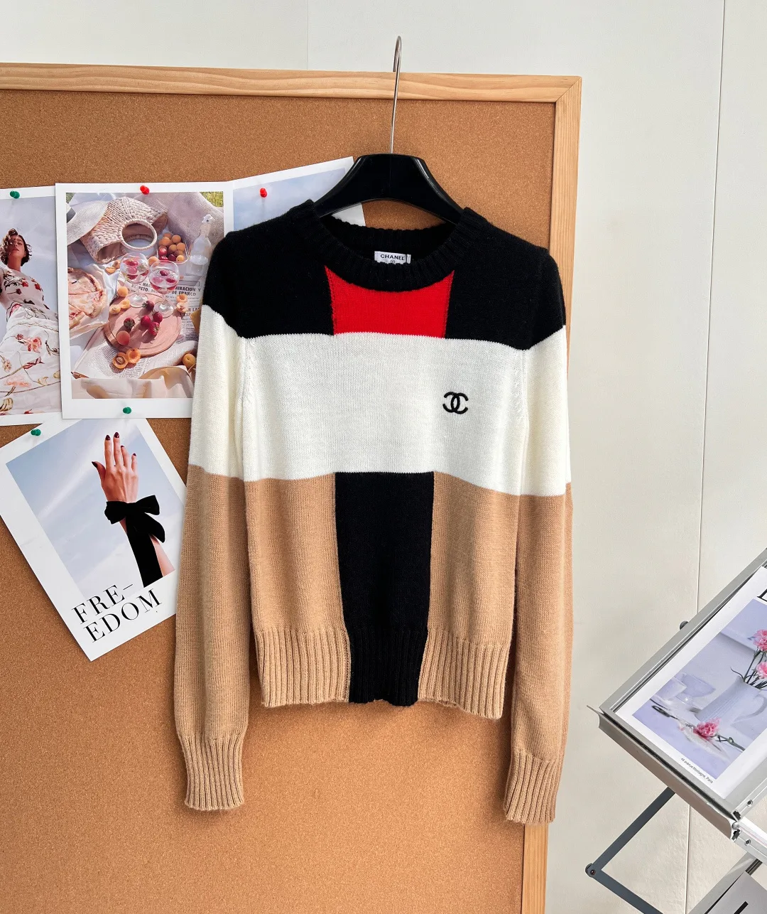 Women's Jumpers And Sweaters CHANEL 18308186