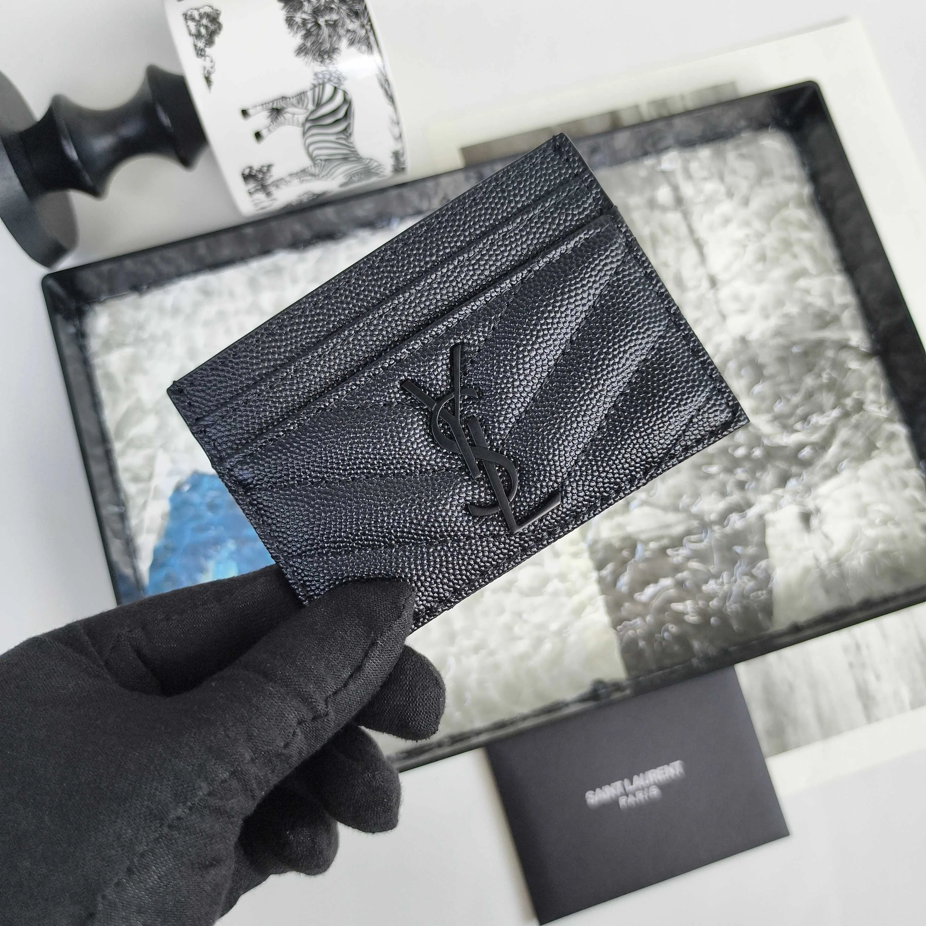 Women's Clutches SAINT LAURENT 17542321