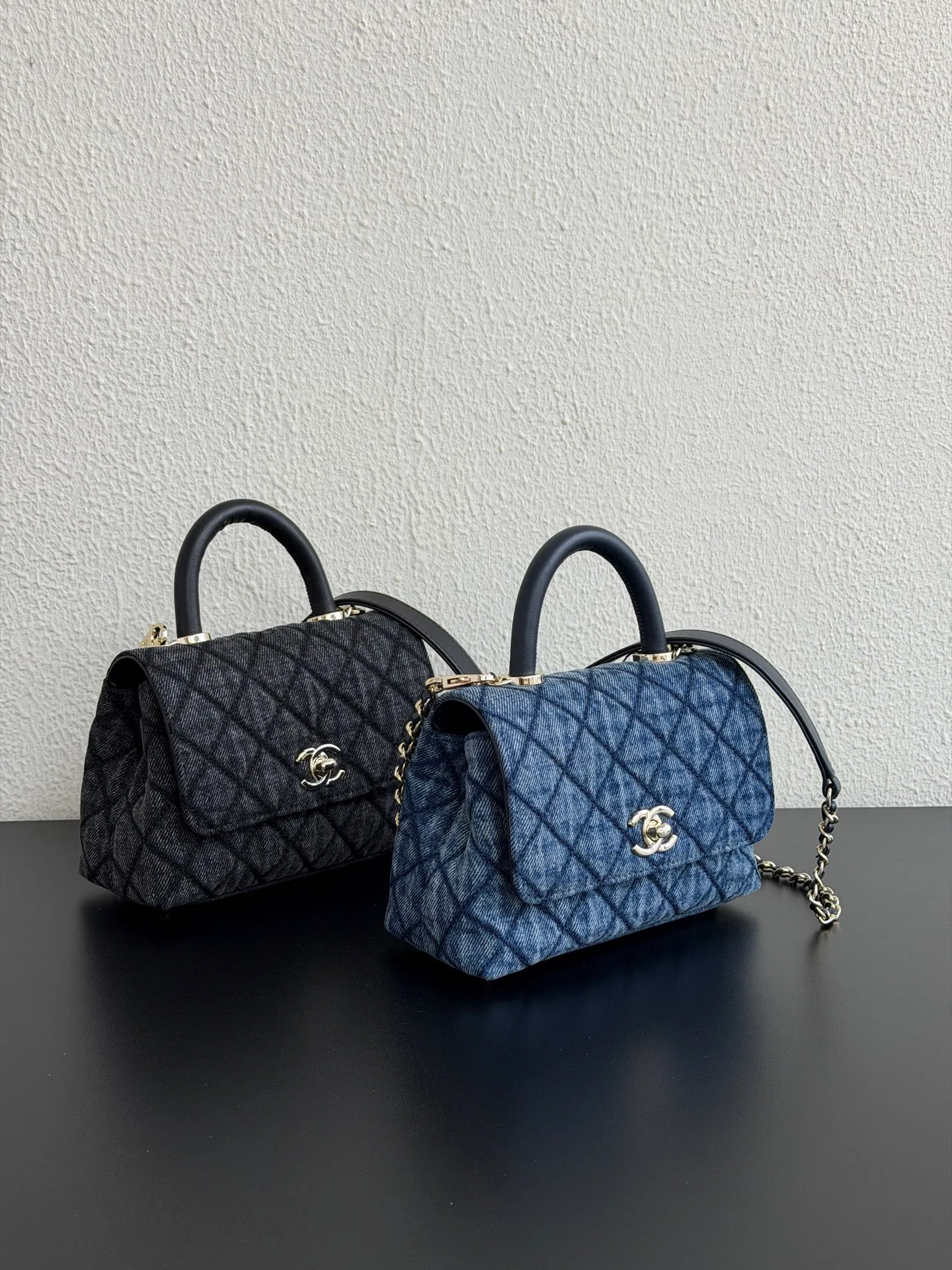Women's Classic Handbags CHANEL 17136029