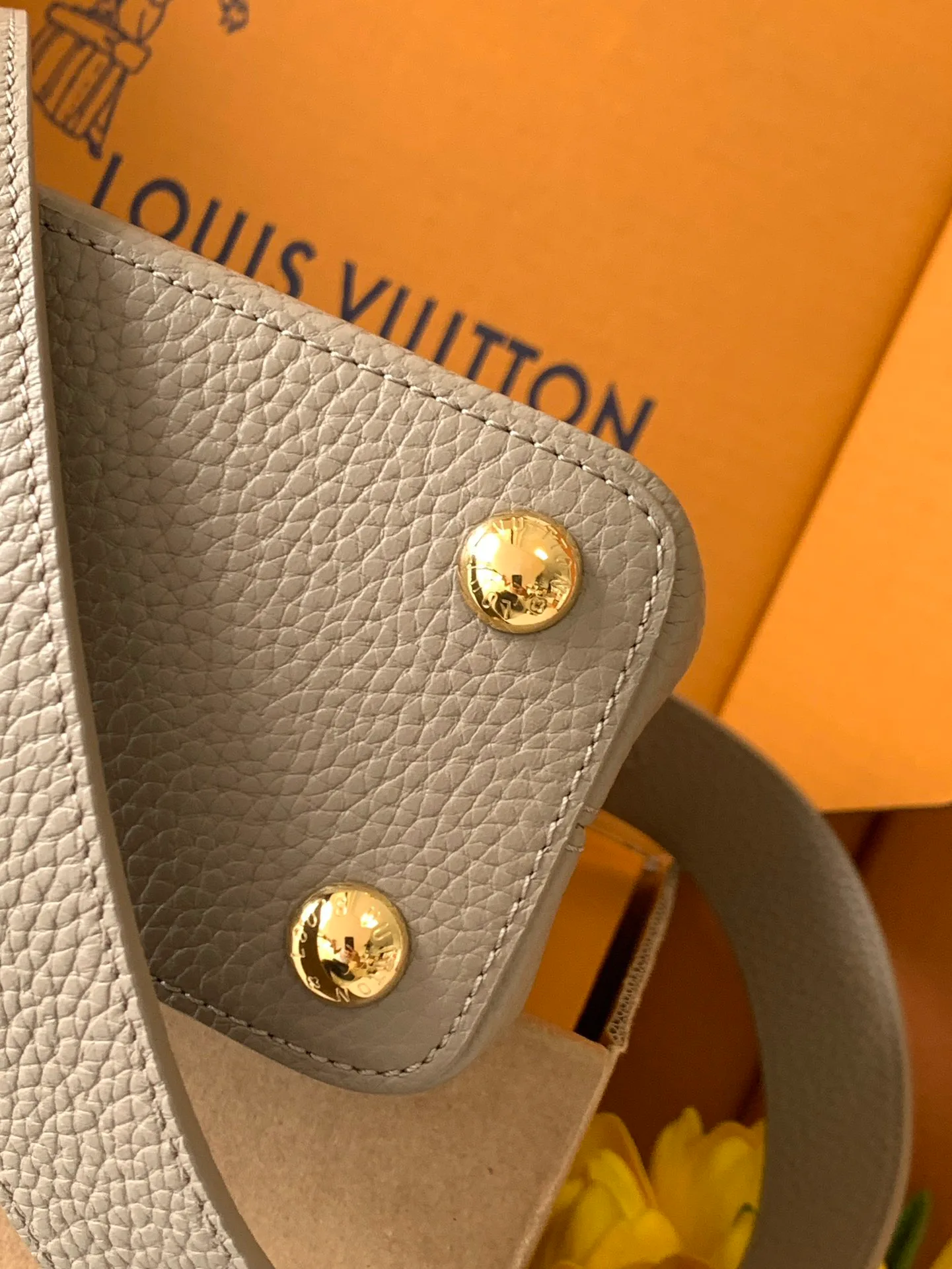 Women's Classic Handbags LOUIS VUITTON 18520991