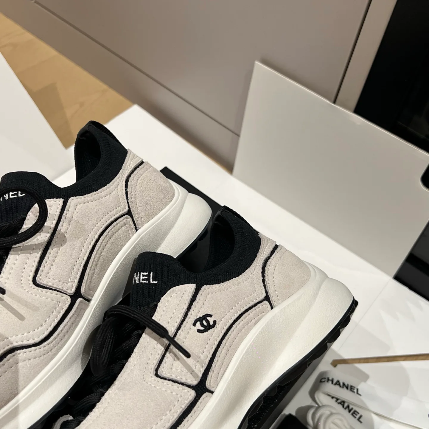 Women's Sneakers CHANEL 17733662