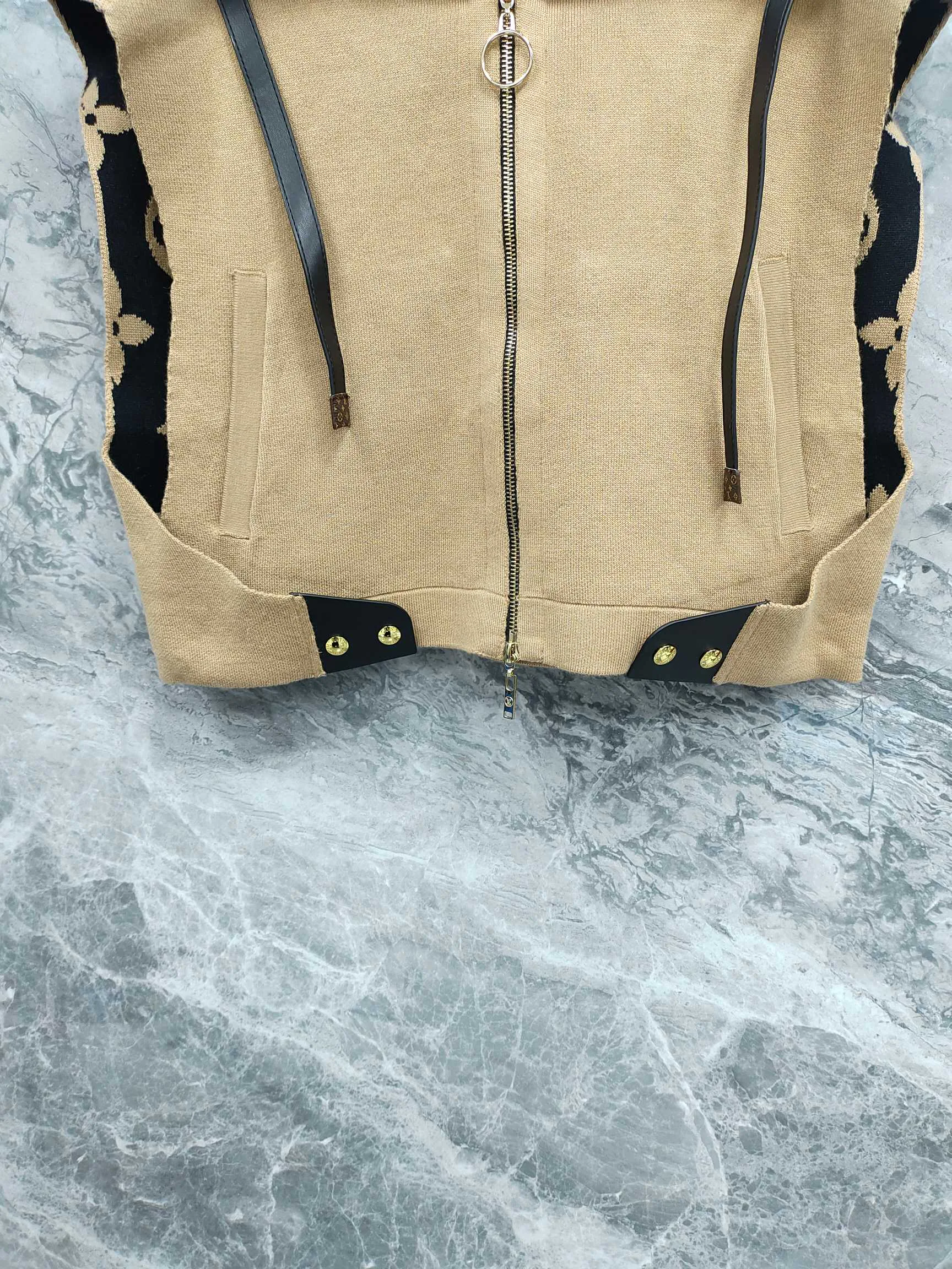 Women's Vests LOUIS VUITTON 18203434