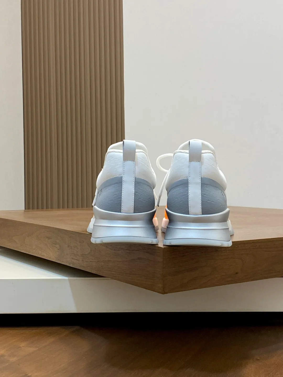 Men's Sneakers LOUIS VUITTON 17862109