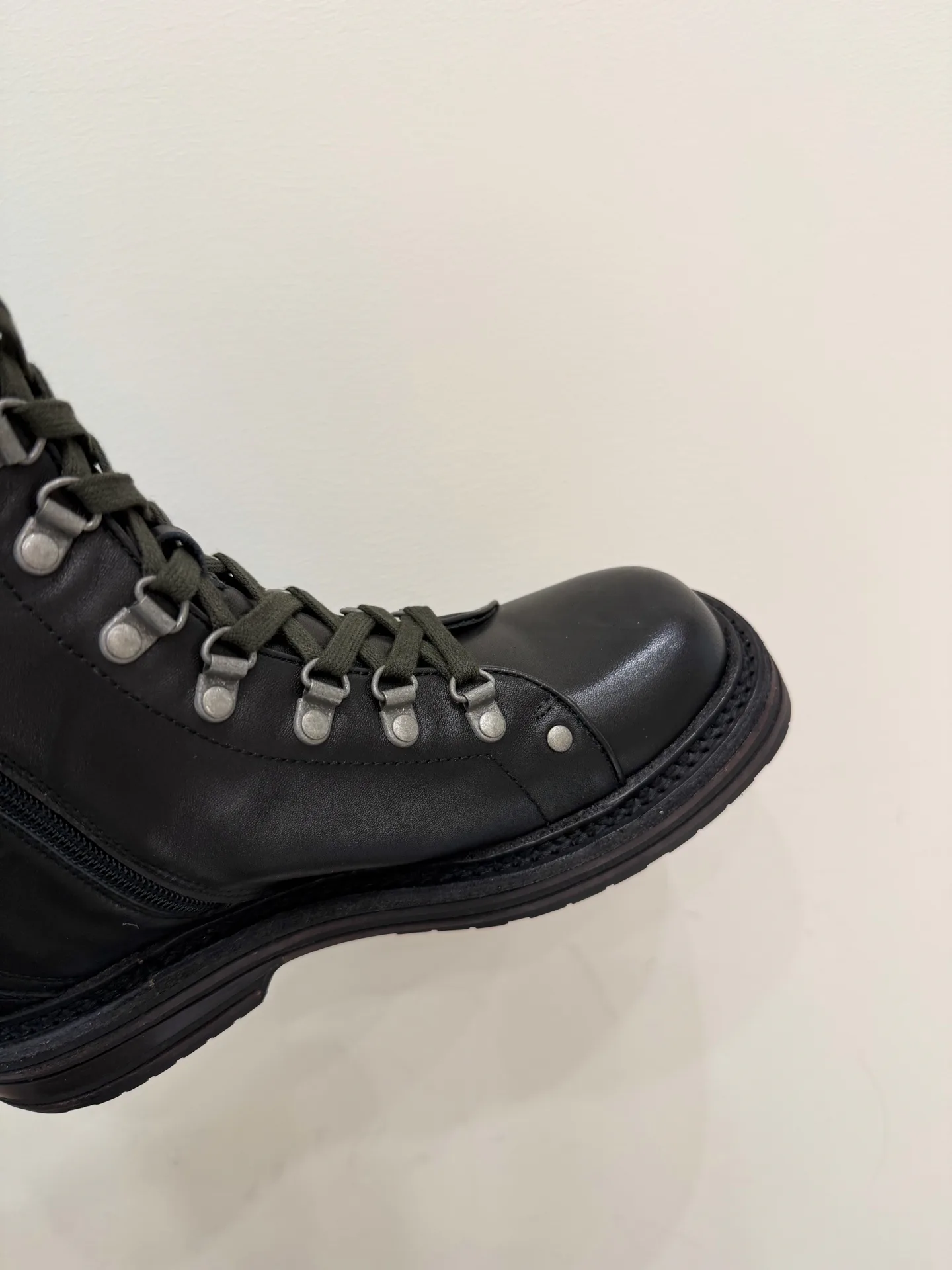 Women's Boots MIU MIU 18363616