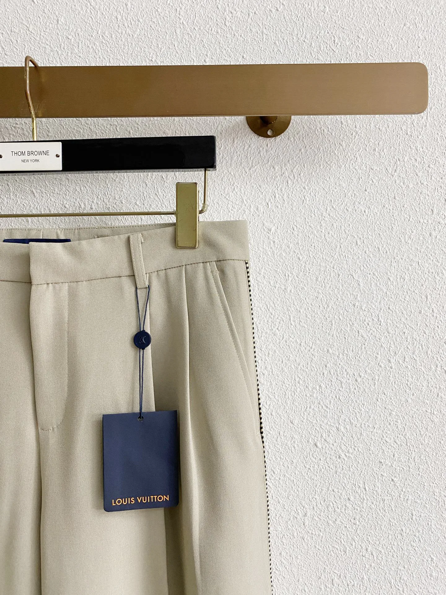 Men's Trousers LOUIS VUITTON 18355692
