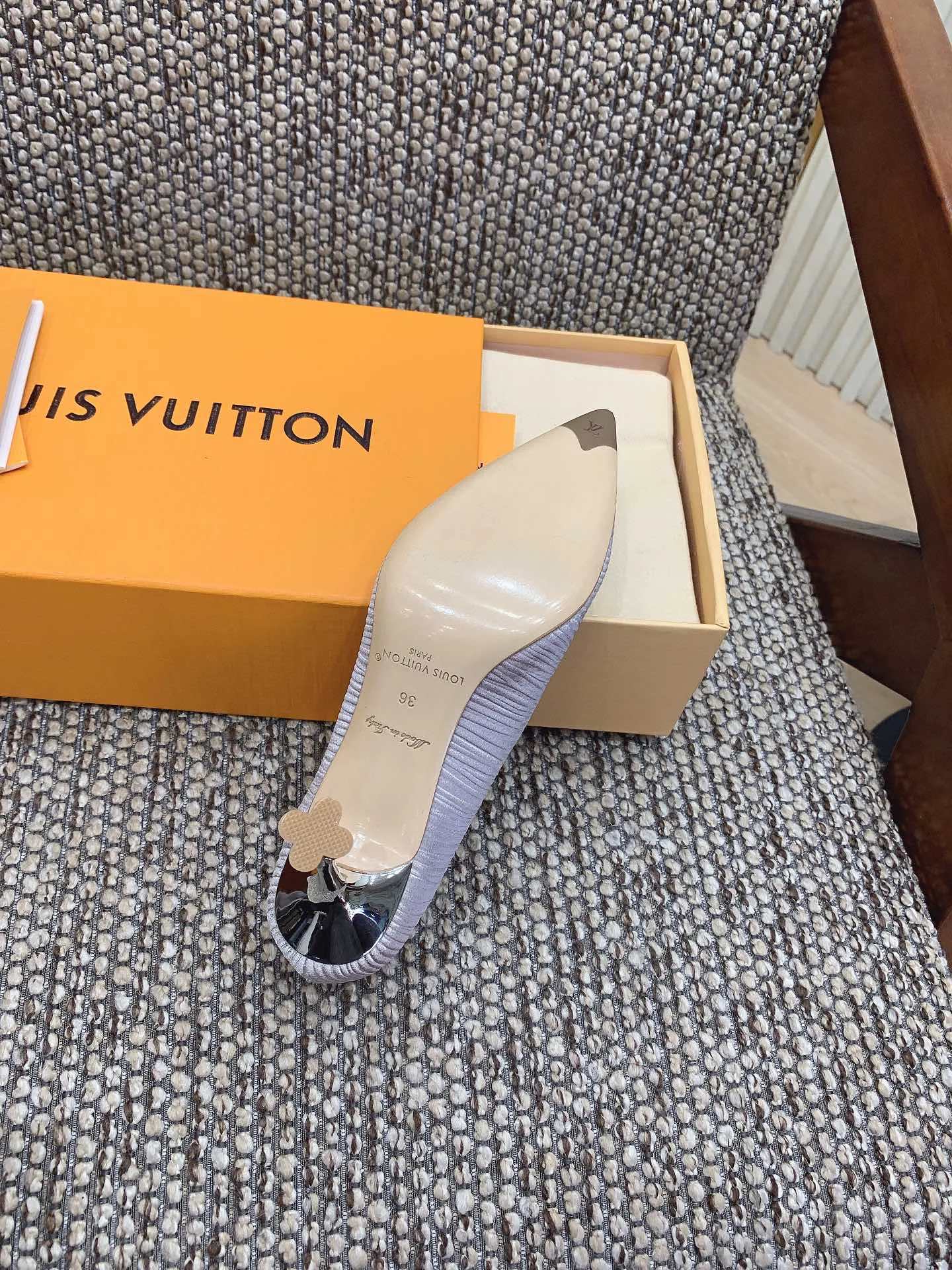 Women's Heels LOUIS VUITTON 18365659