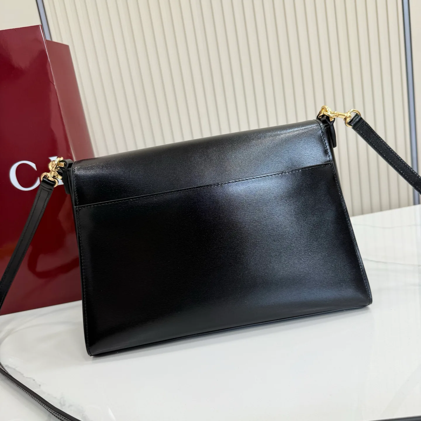 Women's Classic Handbags GUCCI 17947818